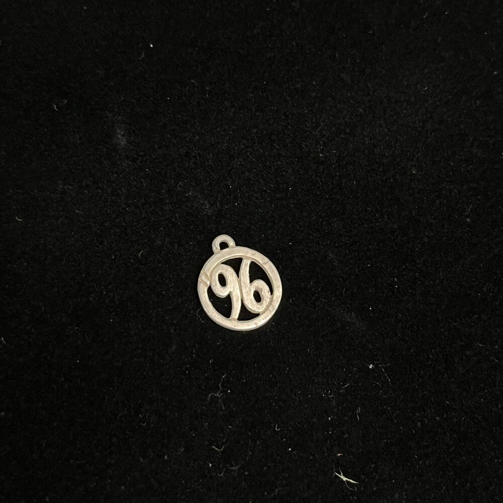James Avery Retired Sterling Silver ‘96 In Circle Charm 925